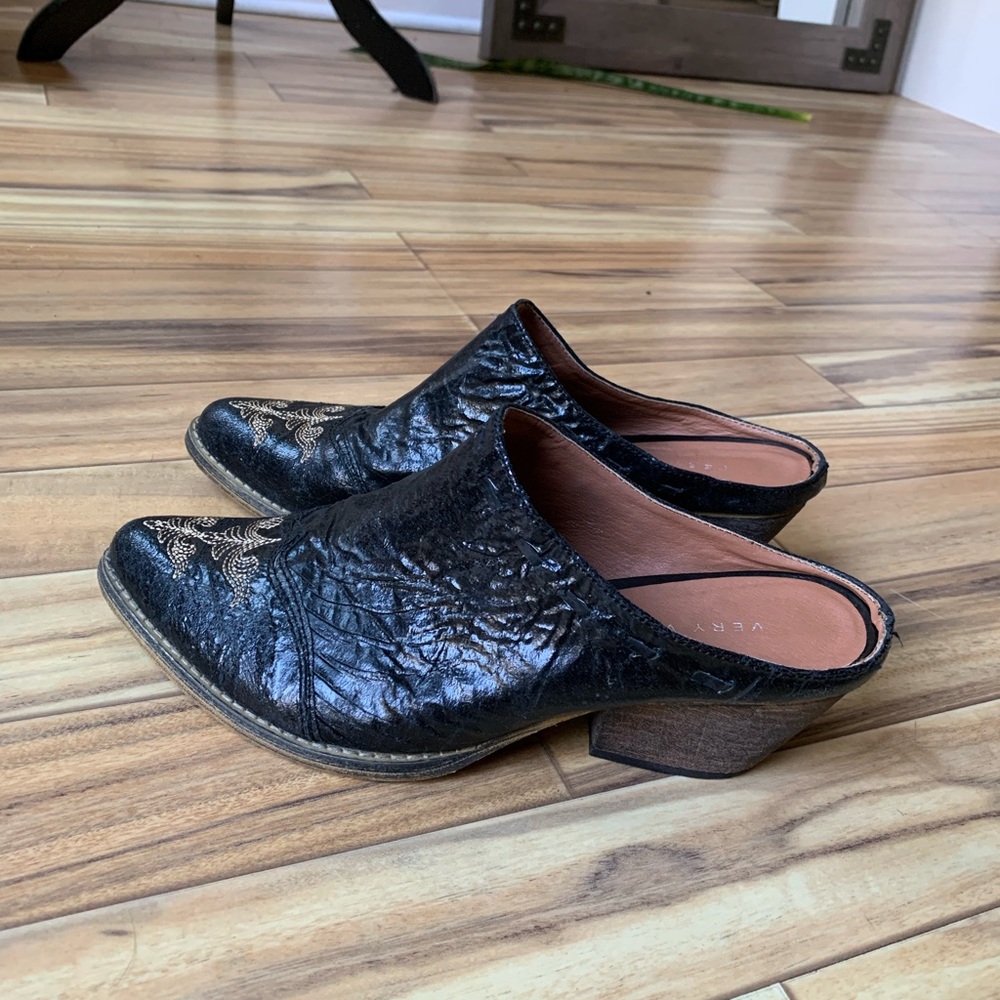 Very Volatile Heeled Mules | Black Mules